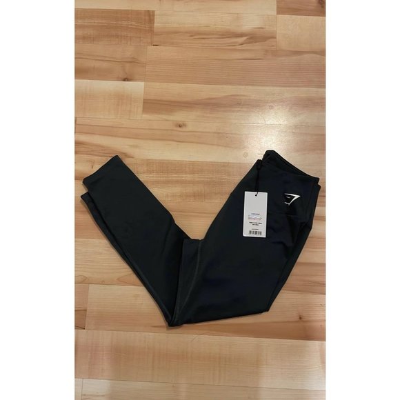 Gymshark Pants - NWT Gymshark leggings Green Size Medium